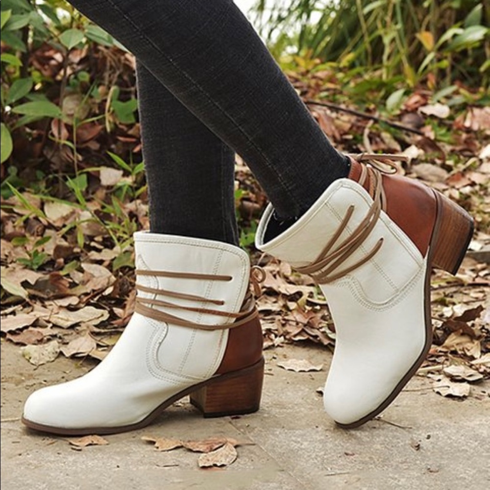 Cowgirl Ankle Boots, White & Brown, lightweight faux fur interior, NEW